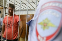 Ройзман* не признал в суде вину в дискредитации Армии России