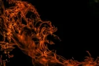 В результате крупных пожаров на Урале около 660 человек лишились жилья