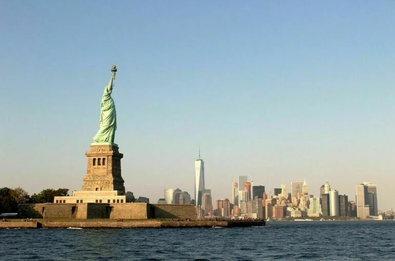 Американцы не хотят голосовать ни за Байдена, ни за Трампа