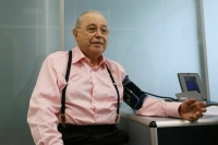 Петросян опроверг слухи о госпитализации