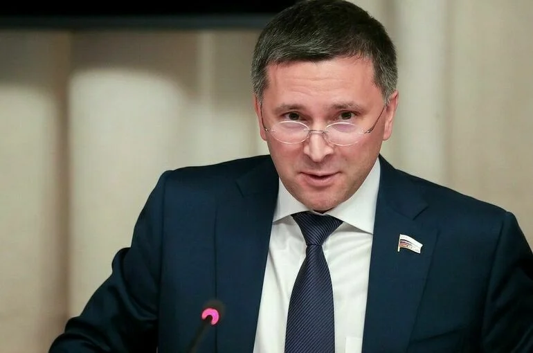 Кобылкин призвал ужесточить ответственность для виновных в лесных пожарах