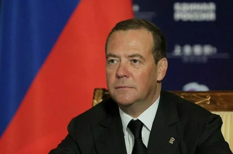 Медведев предложил называть Польшу «Царством Польским в составе России»