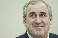 Неверов призвал молодежь включаться в разработку программ поддержки