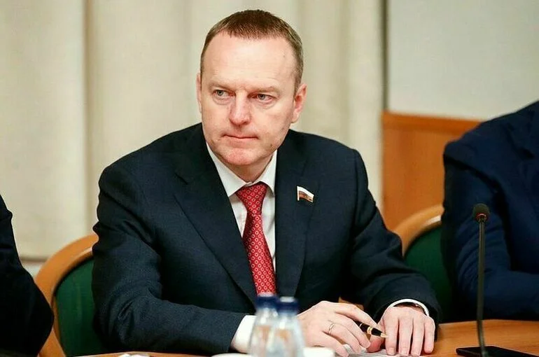 На полках с вином предложили искать матрешку