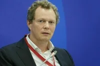 Россиянам за границей придется платить налоги по-новому