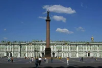 В Санкт-Петербурге почетным гражданам присвоили знаки отличия