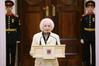 Валентина Матвиенко поздравила Почетного гражданина Петербурга Надежду Строгонову