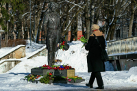 В Риге демонтировали памятник Александру Пушкину