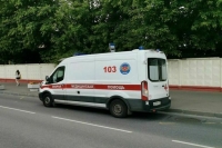 В подмосковных Мытищах автомобиль сбил пешеходов у здания колледжа