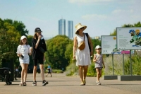 Весна в Москве была теплее нормы