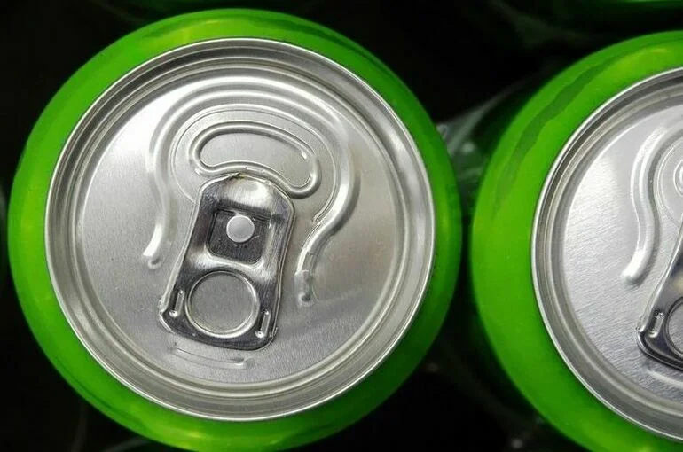 Школьница отравилась неизвестным напитком в Ленинградской области