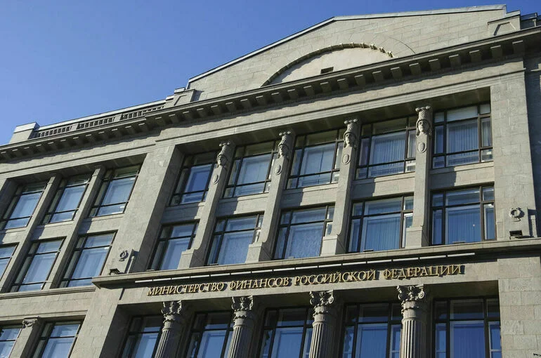 Прекращение договоров с недружественными странами не коснется норм о налогообложении