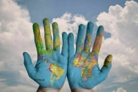 В Пекине призвали Запад не учить мир, как защищать права человека