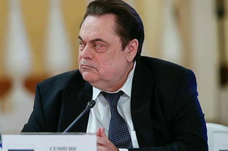 Семигин предложил увеличить финансирование создания русскоязычных школ в СНГ