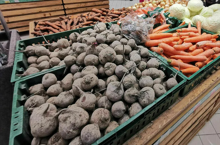 За прошедшую неделю в России выросли цены на морковь и картофель