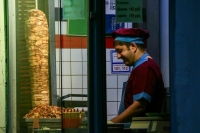 Врач рассказал о причинах кишечных инфекций летом