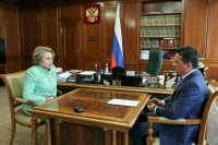 Матвиенко обсудила с Воробьевым социально-экономическое развитие Подмосковья