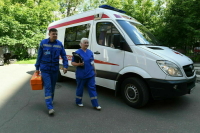 В Минздраве хотят добавить денег врачам-лаборантам, паллиативным бригадам и фельдшерам скорой