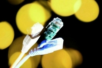 Провайдеров хотят штрафовать за висящие провода