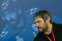 Путин объявил благодарность хоккеисту Овечкину