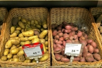 Годовая инфляция в России ускорилась до 2,96%