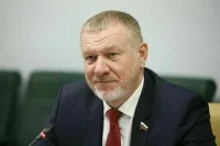 Горняков предложил разрешить участковым больницам розничную продажу лекарств