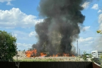 В Москве загорелся мусоросортировочный комплекс