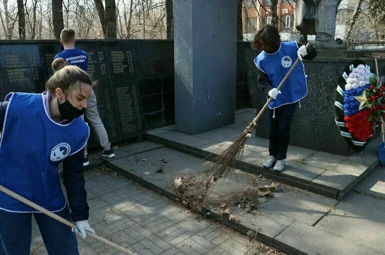 Глава Росмолодежи рассказала, сколько волонтеров трудится в новых регионах