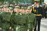 В Госдуме обсудят готовность школ к внедрению начальной военной подготовки