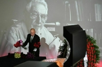 В Москве прошла церемония прощания с соавтором Конституции РФ Шейнисом