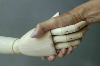 В Госдуме предложили установить справедливые цены на протезы