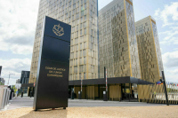 В ЕС суд отклонил иск каталонских евродепутатов на лишение иммунитета