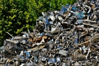 Совфед одобрил отредактированный закон о безналичном расчете за металлолом