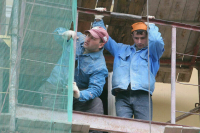 Систему найма мигрантов на работу хотят вывести из тени