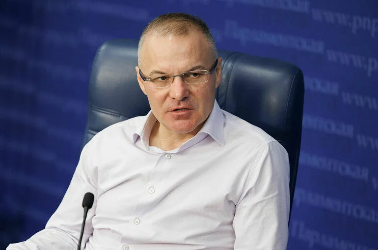 Коган рассказал о целях запрета наличного расчета за металлолом