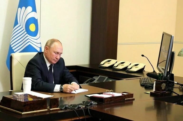 Какие законы подписал Путин 10 июля