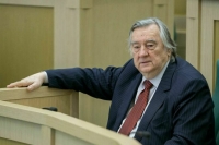 Президент наградил писателя Проханова орденом Александра Невского