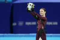 СМИ сообщают, что фигуристка Анна Щербакова заболела мононуклеозом