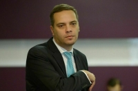 В СК требуют заочного ареста экс-замглавы Минэнерго Владимира Милова*