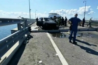 Путин проведет совещание в связи с терактом на Крымском мосту