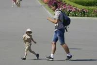 ЛДПР предлагает дать одиноким родителям приоритетное право на отпуск