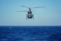 Российский вертолет уничтожил украинскую мину в Черном море