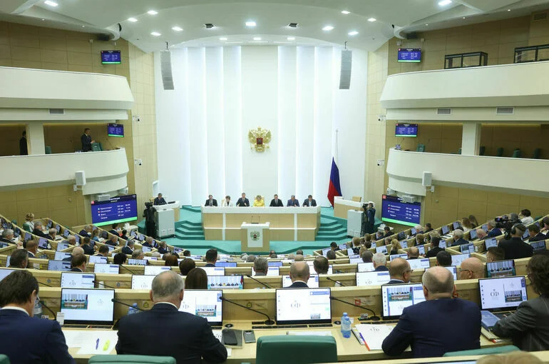 Сенаторы одобрили закон об исполнении федерального бюджета за 2022 год