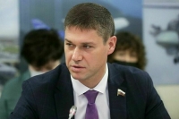 Алтухов предложил запретить продажу вина из недружественных стран в общепите