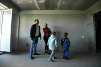 Программу «Жилье для молодой семьи» предлагают дофинансировать