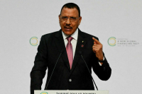 СМИ: Мятежники в Нигере отказались освободить президента Базума