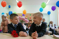 Лантратова объяснила, зачем нужен сертификат на школьную форму