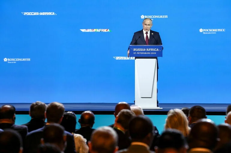 Путин сообщил, что в Африке готовят около 30 энергопроектов с участием РФ