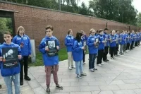 Сенаторы почтили память детей — жертв войны в Донбассе