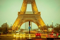 Экоактивисты облили искусственной кровью олимпийские кольца в Париже